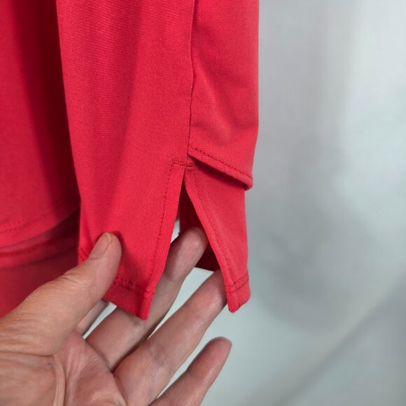 Chico's Size 2 Ultimate Tee Women's Size Large Dark Pink Asymmetrical Hem - Picture 12 of 12